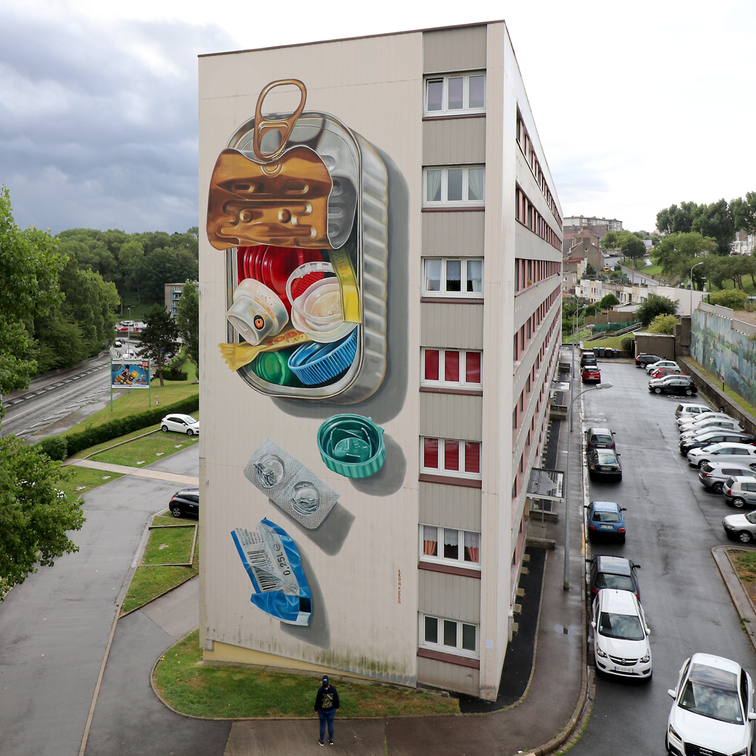 3D Mural Plastic Diet by Leon Keer
