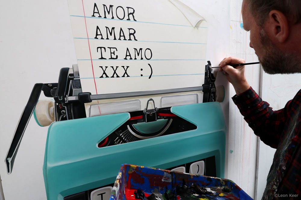 Leon Keer painting XOXO art typewriter